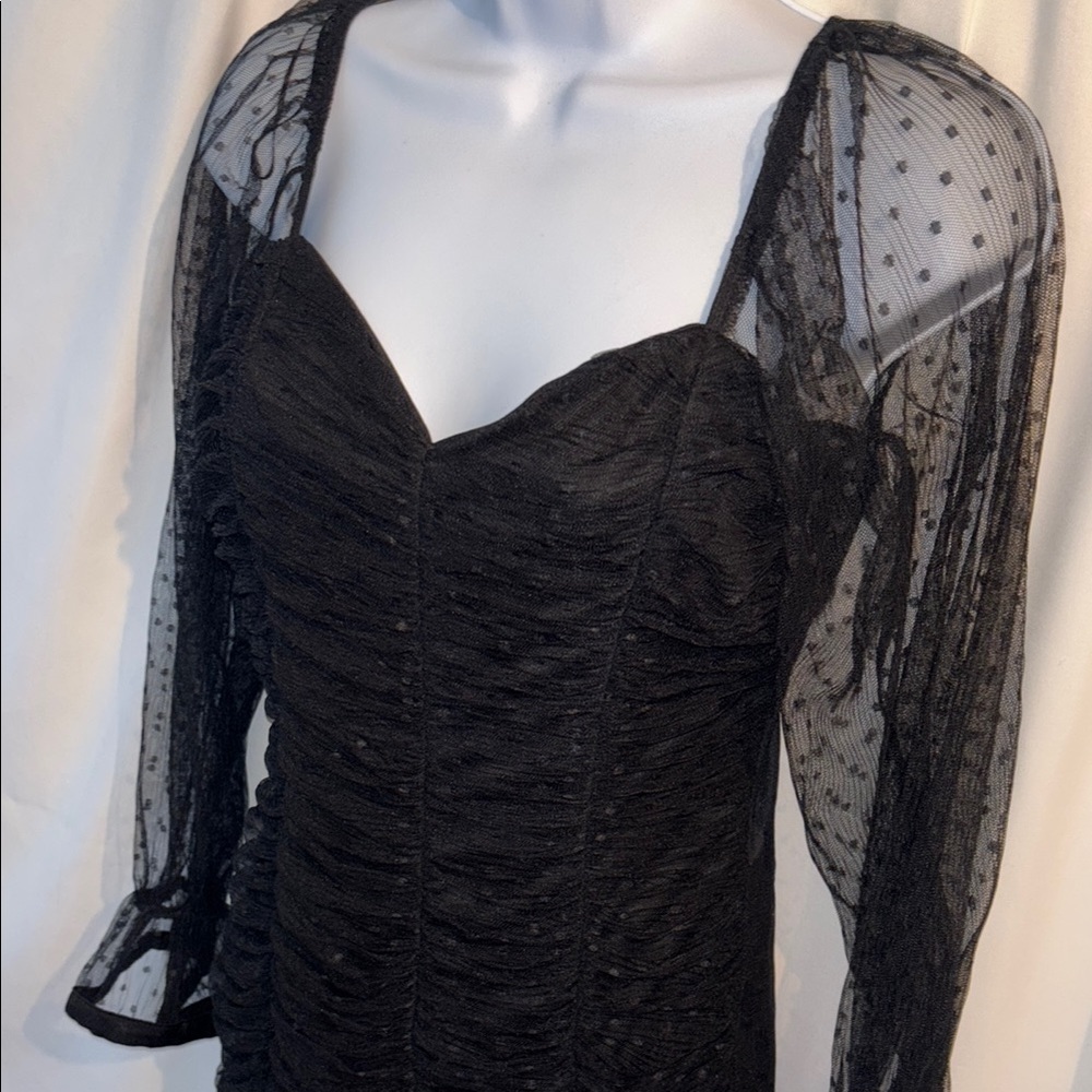 Haute Monde Size M - Elegant Black Lace Dress - Picture 3 of 6
